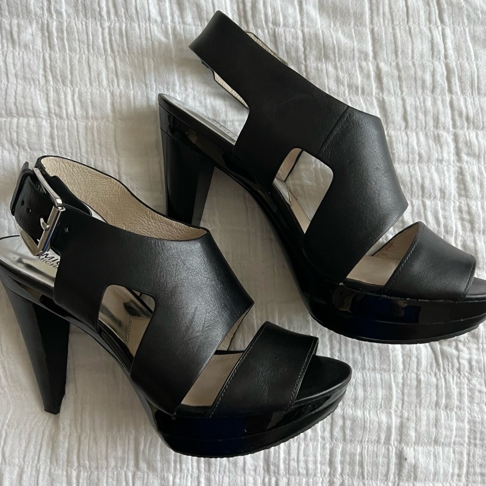 MK sandals